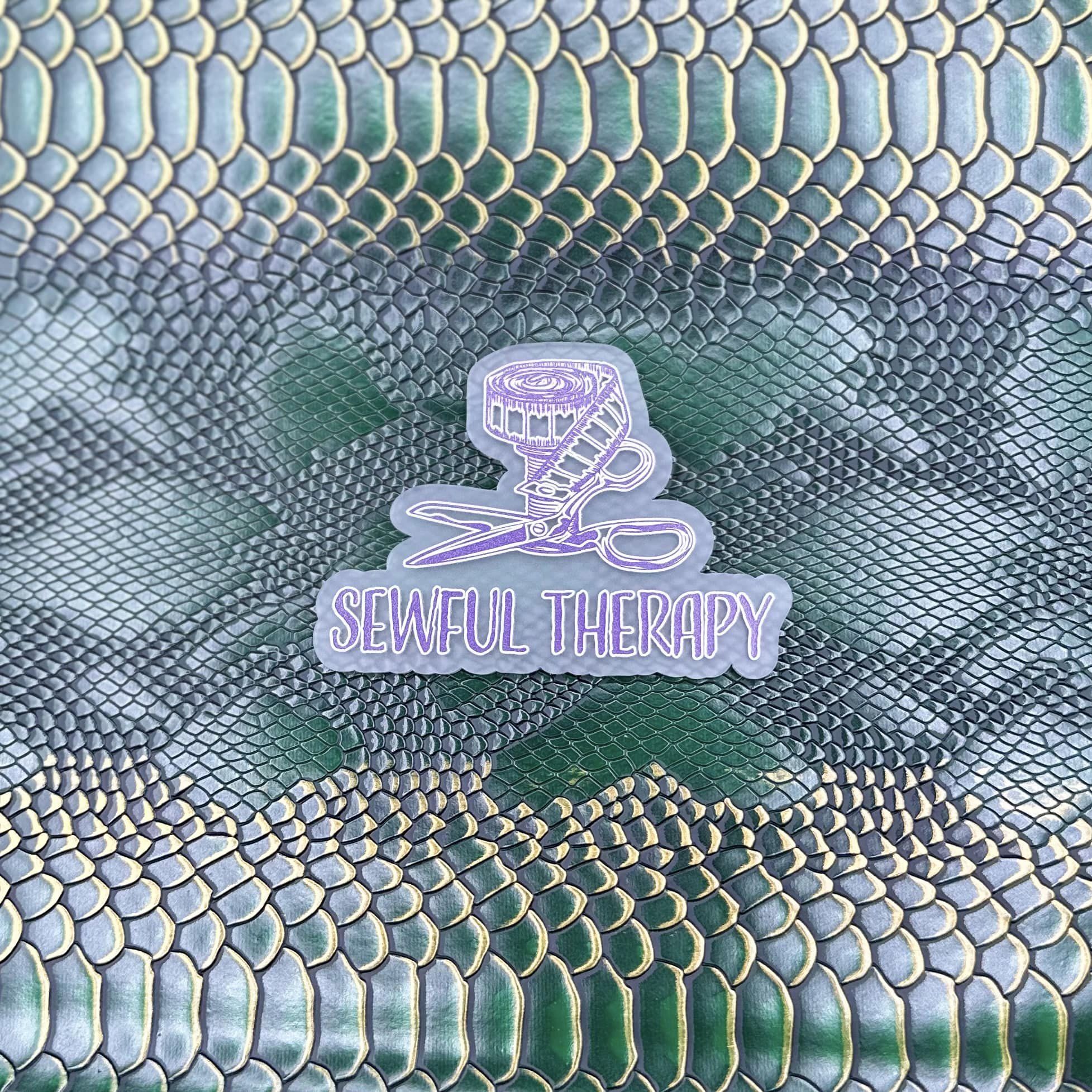 Lóngshēn Dark Jade & Gold Vinyl (Half Yard)