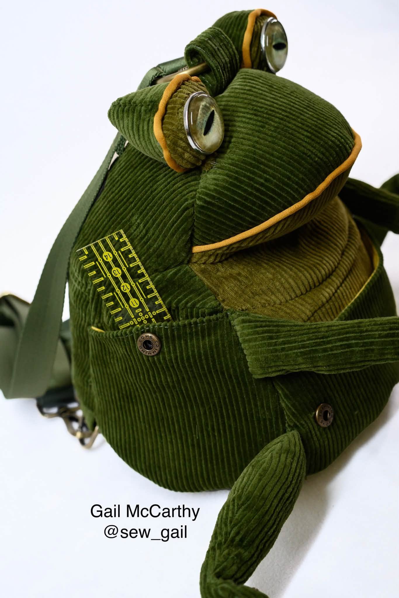 PREORDER 10-12 Business Weeks: Mossy Green #66 Corduroy - Yard