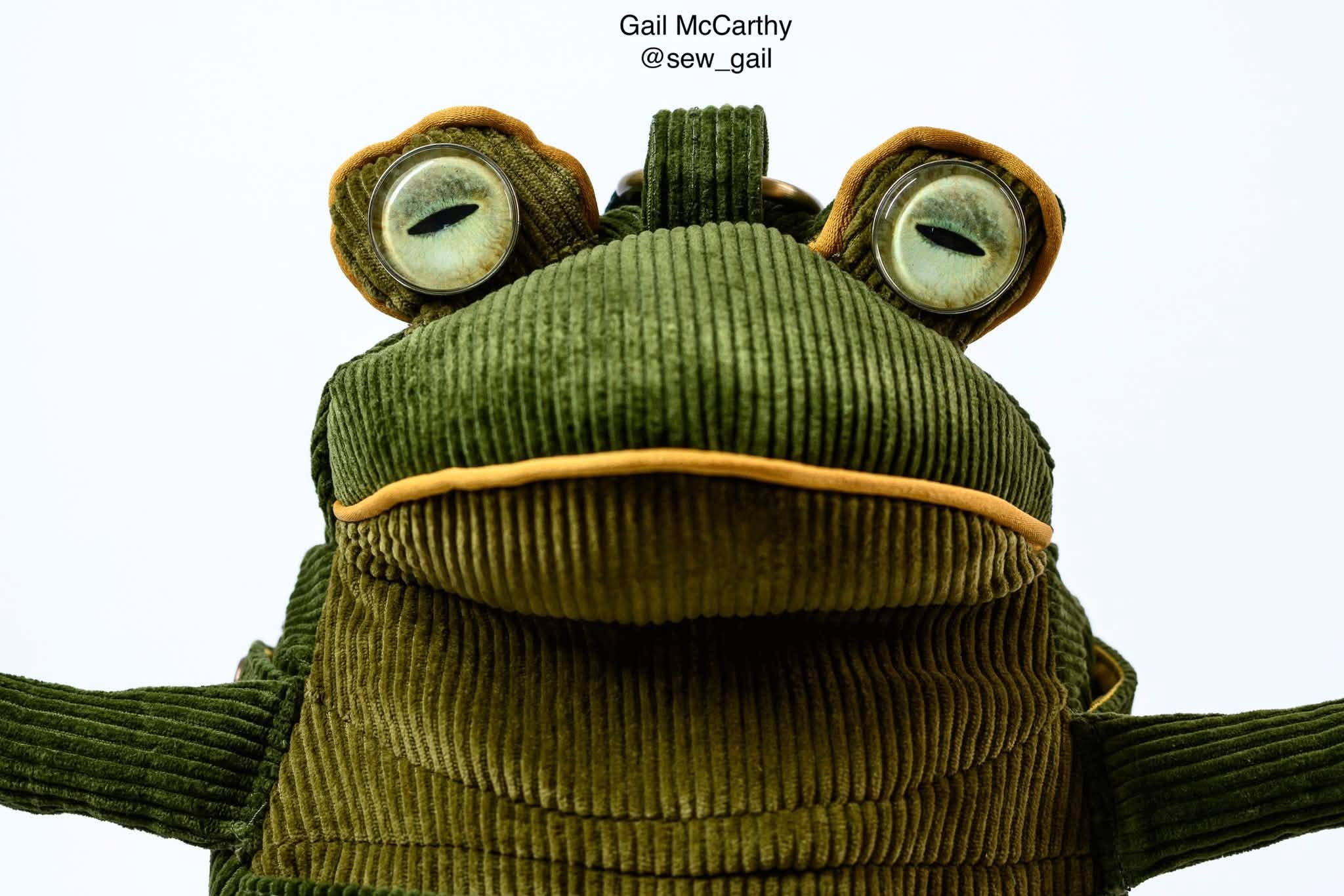 PREORDER 10-12 Business Weeks: Mossy Green #66 Corduroy - Yard