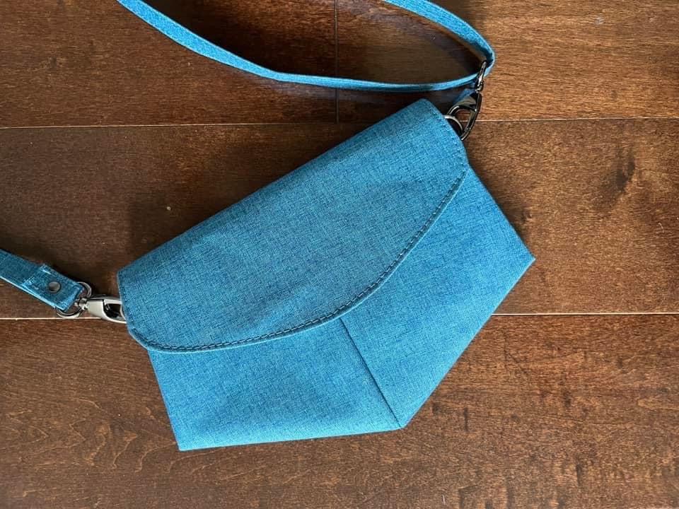 LINEN OXFORD - True Blue