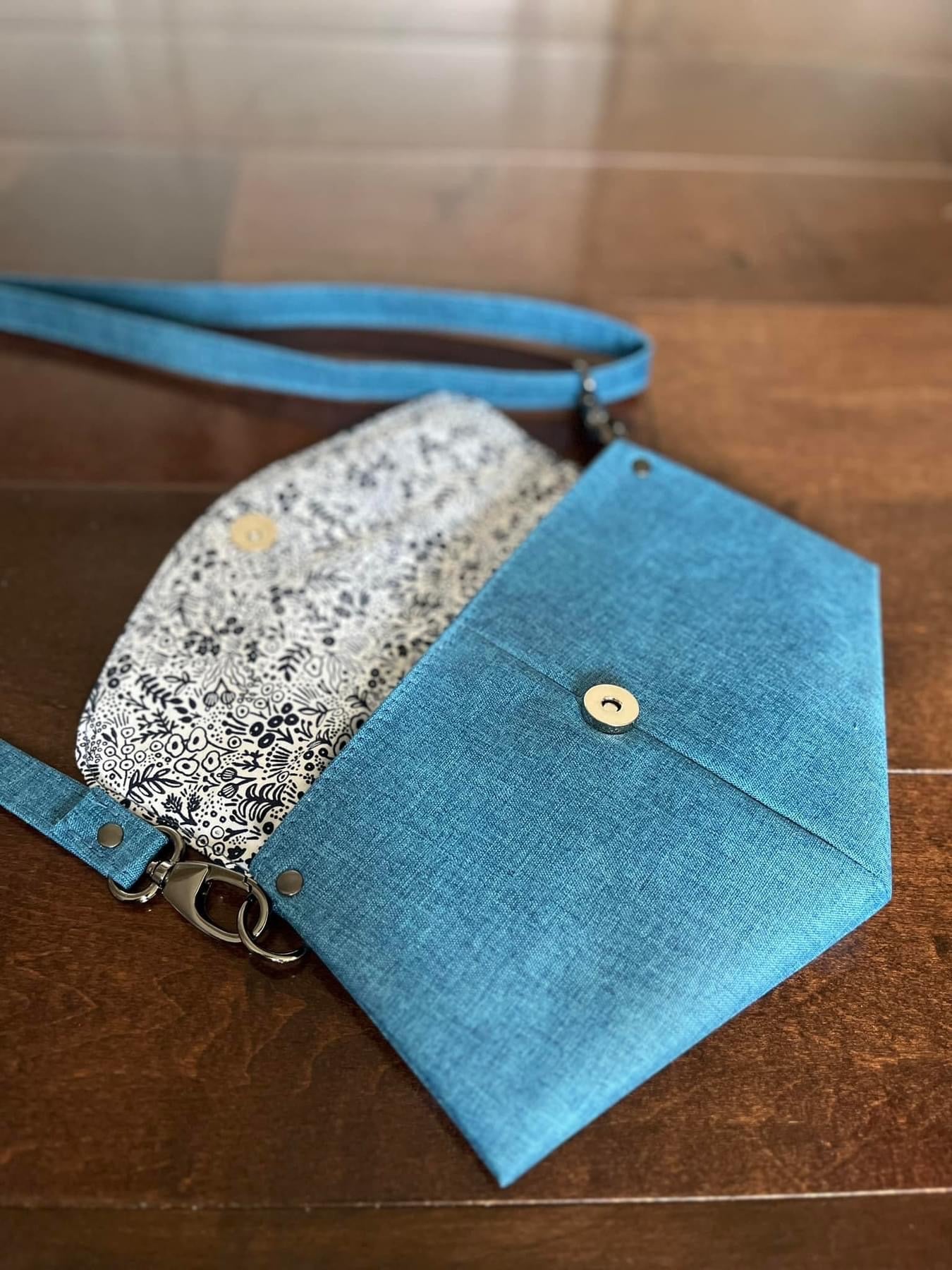 LINEN OXFORD - True Blue