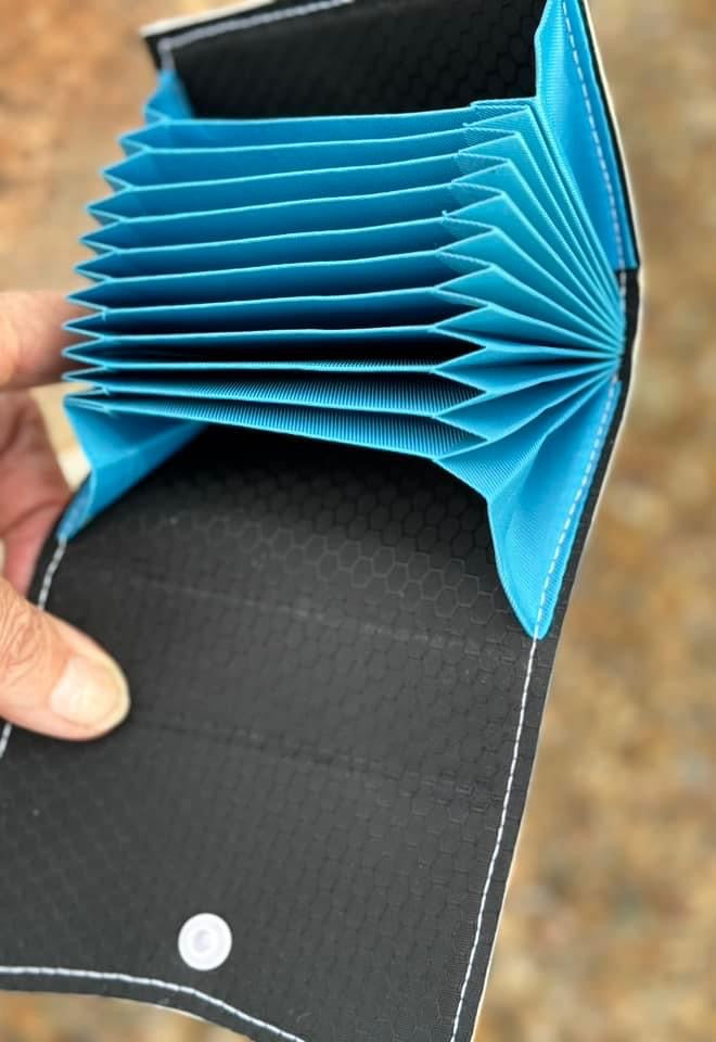 10 Card Slot Accordion Wallet Insert