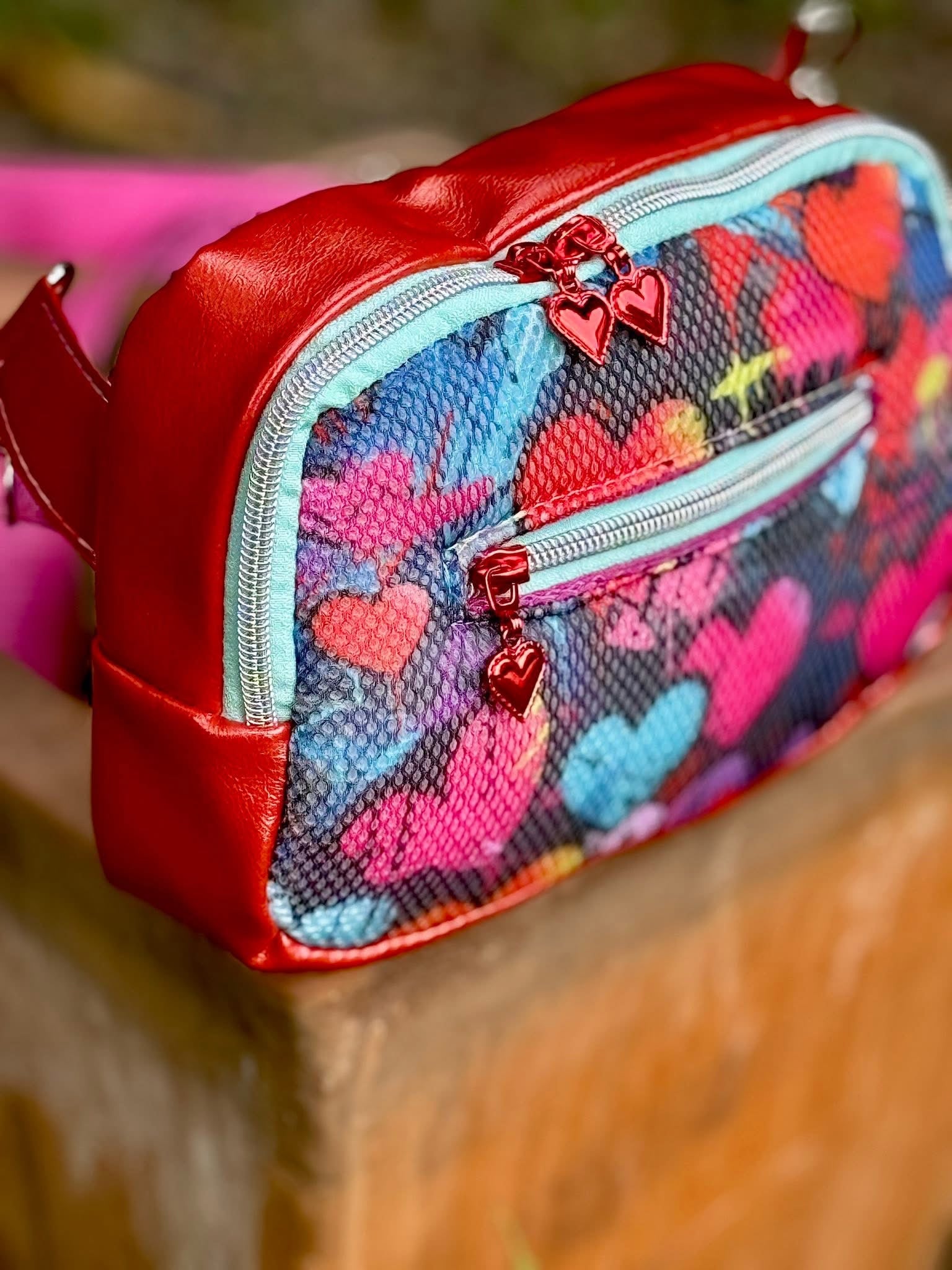 SewSquish Cloud (HY) - GRAFFITI HEARTS