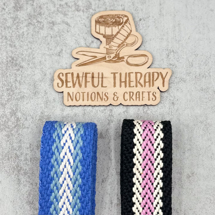 1.5" (38mm) Wide - Woven Multi Arrow Webbing (3 Yards)