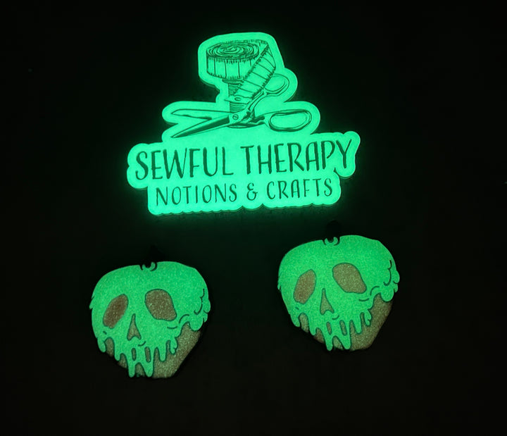 Glow Up: Poison Apple Snap Magnet